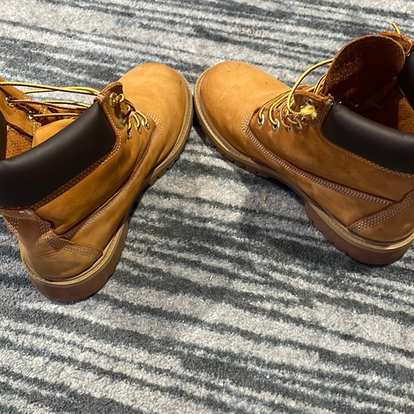 Real tan timberlands - Picture 3 of 4